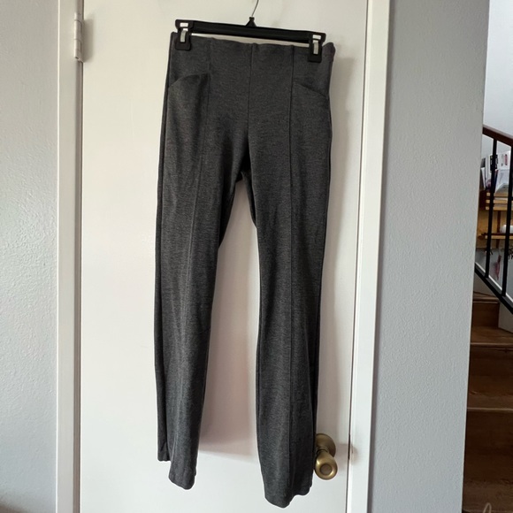 ⭐️3️⃣ for $20 ⭐️ Athleta Siena Skinny Pant size 2P - Picture 3 of 7